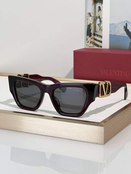 Picture of Valentino Sunglasses _SKUfw72187698fw